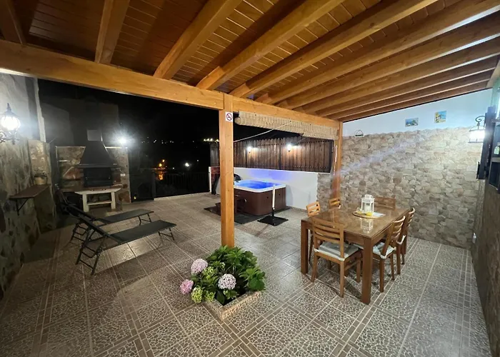 Будинок відпочинку Casa Amelia - Con De Hidromasaje Лас-Пальмас-де-Гран-Канарія